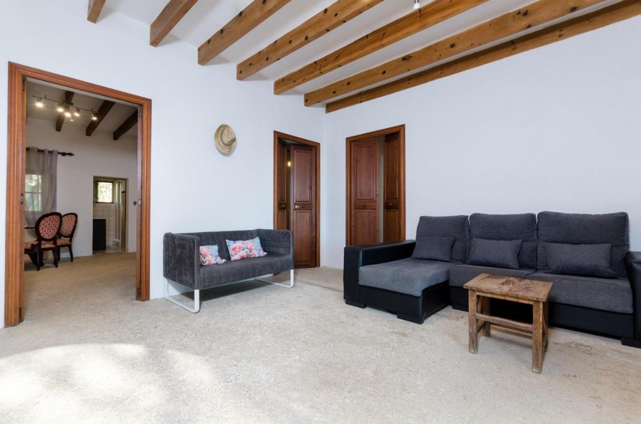 Villa Yourhouse Llampi, Quiet In The Countryside With Private Pool