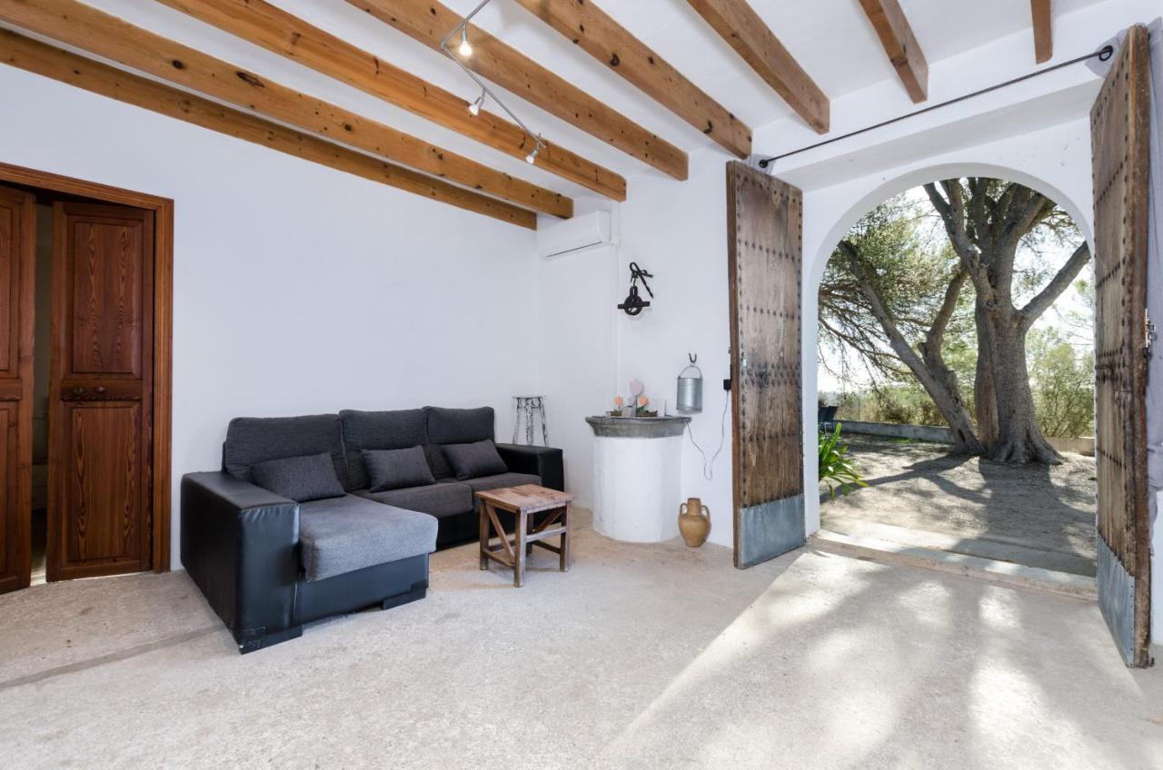 Villa Yourhouse Llampi, Quiet In The Countryside With Private Pool
