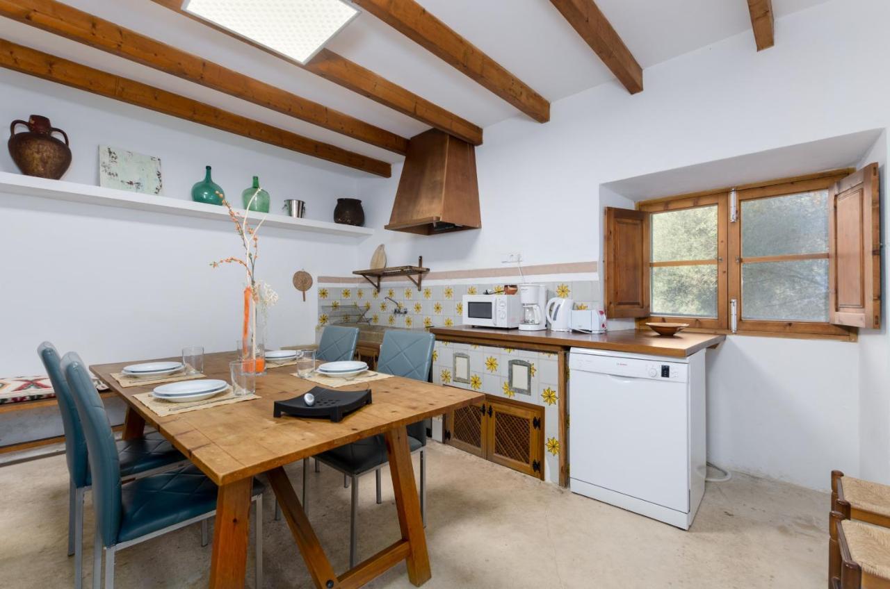 Yourhouse Llampi, Quiet In The Countryside With Private Pool *