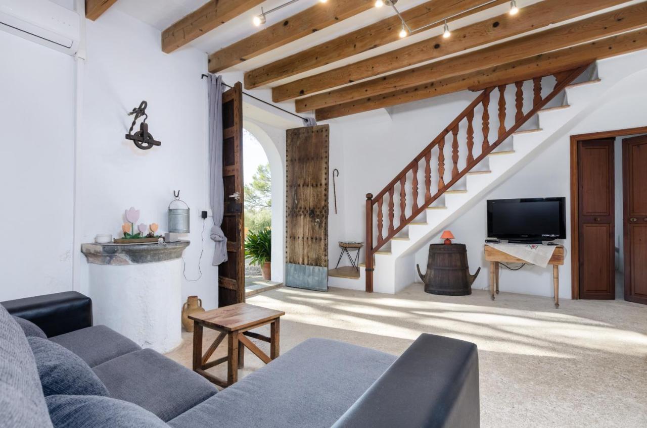 Villa Yourhouse Llampi, Quiet In The Countryside With Private Pool