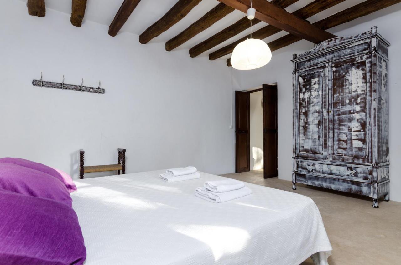 Yourhouse Llampi, Quiet In The Countryside With Private Pool